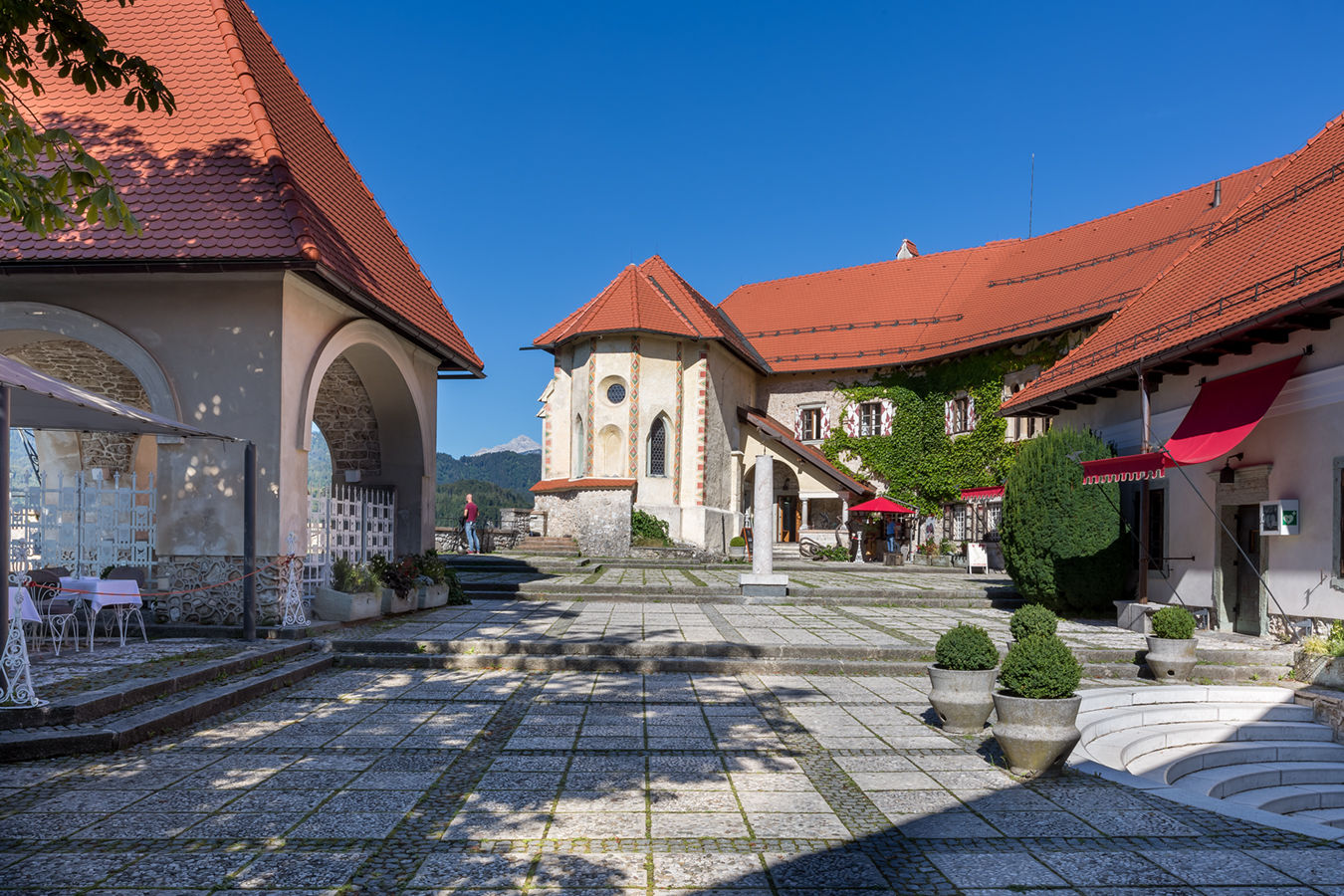 6. Upper courtyard