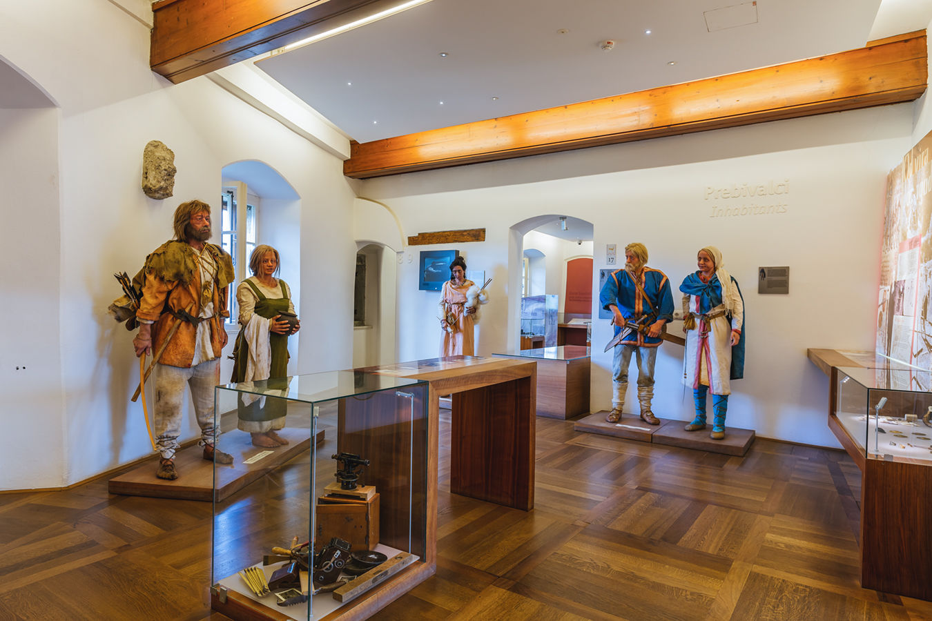17. Museum - room 7: the inhabitants and explorers of bled